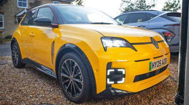 Renault 5 Fleetwatch